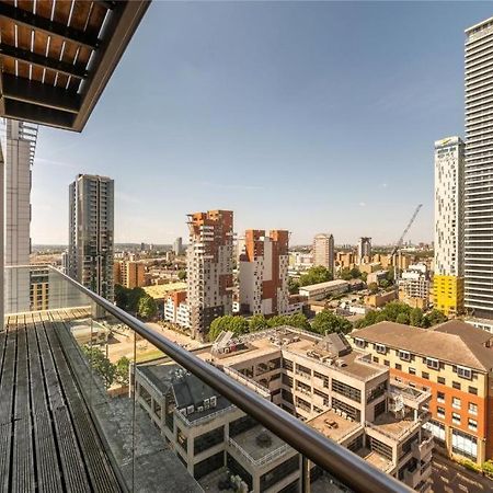 Penthouse Canary Wharf - Free Wifi ลอนดอน ภายนอก รูปภาพ